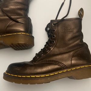 VTG Dr. Martens lace up boots